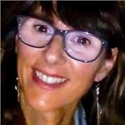 Profesora de Yoga, docente de mindfulness varios, profesora